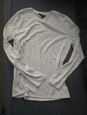Simply Vera Light Heather Gray Long Sleeve Tee